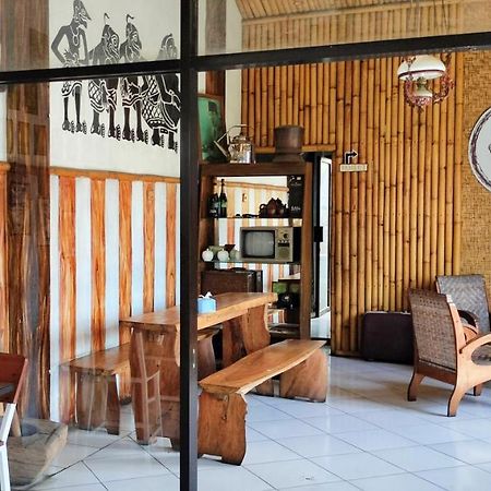Latansa Homestay Banyuwangi  Exterior photo